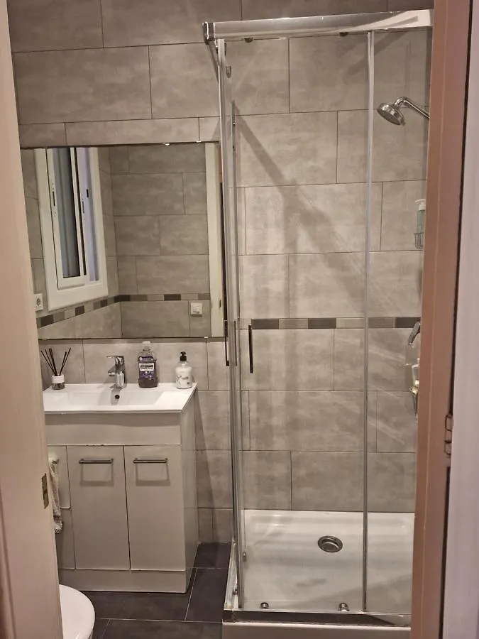 Habitacion Vacacional Barcelona Bed and breakfast